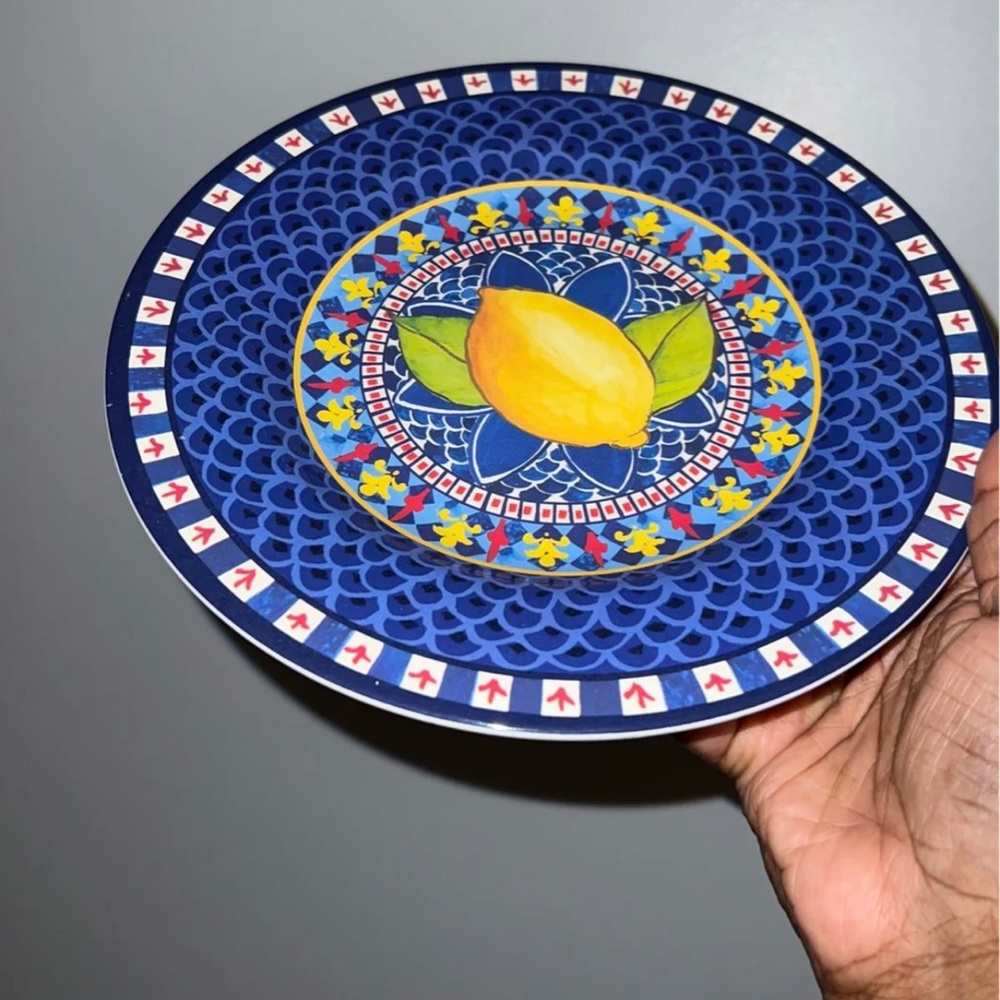 PLATES - Picture 3 of 3